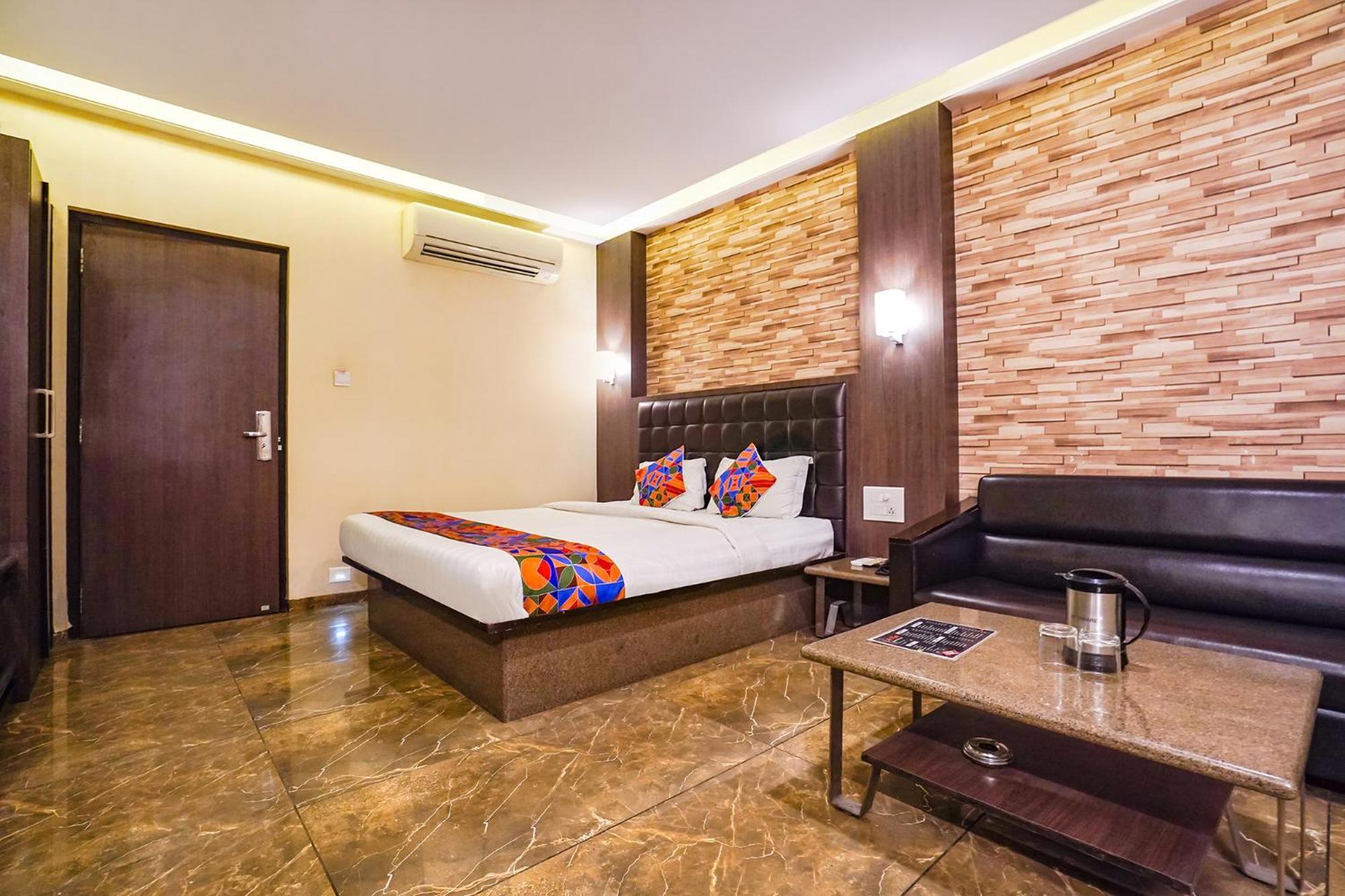 Fabhotel Jagannath - Nr Platinum Hospital, Sitabuldi Nagpur Esterno foto